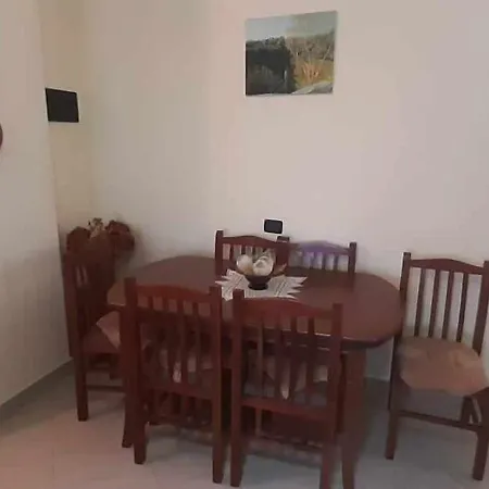 Apartament Megan